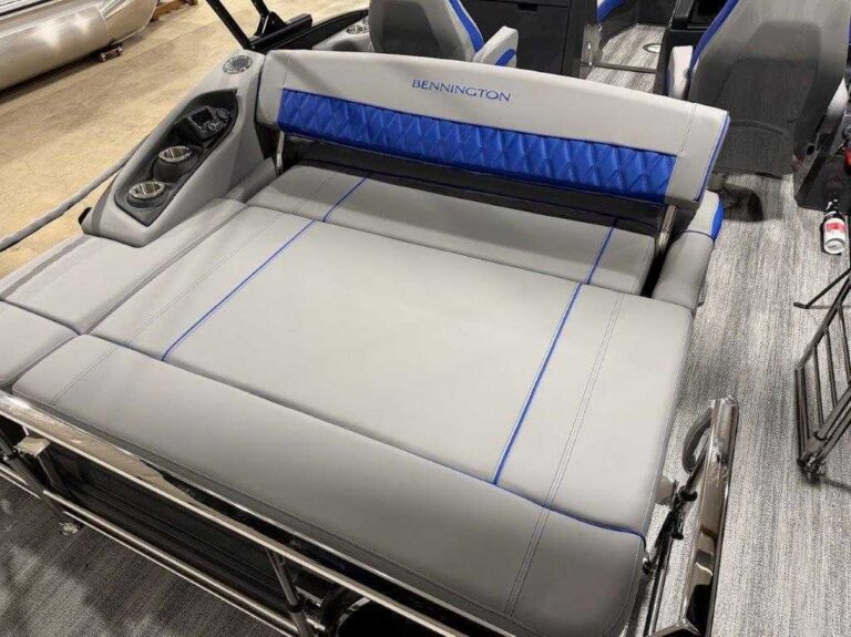 2026 Bennington 25RTSB - Blackout US-ETWS7708H526 [photo 25]